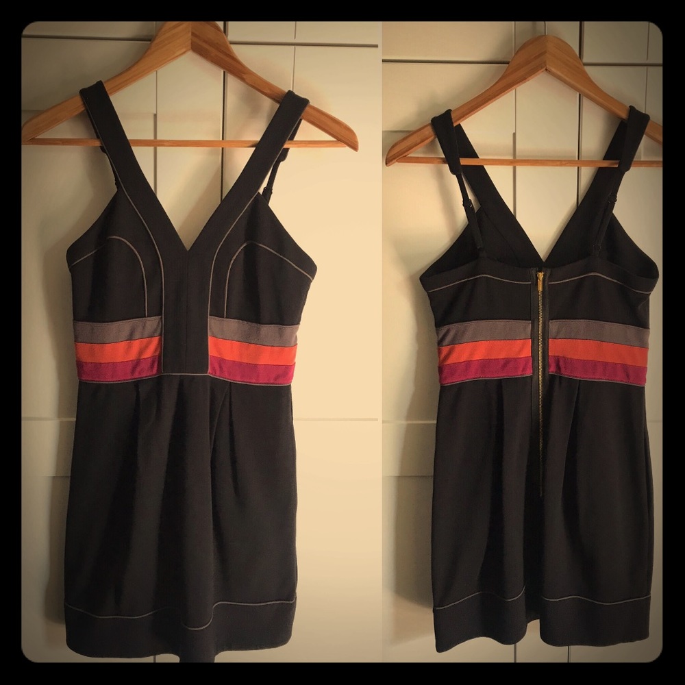 💜BCBGMAXAZRIA DRESS SIZE 2, AMAZING!!💜